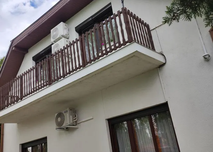 アパート Helga シオーフォク