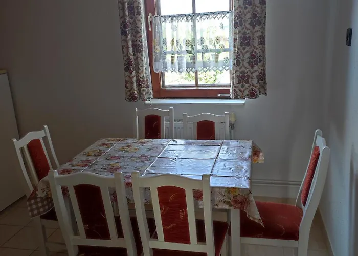 Helga アパート *